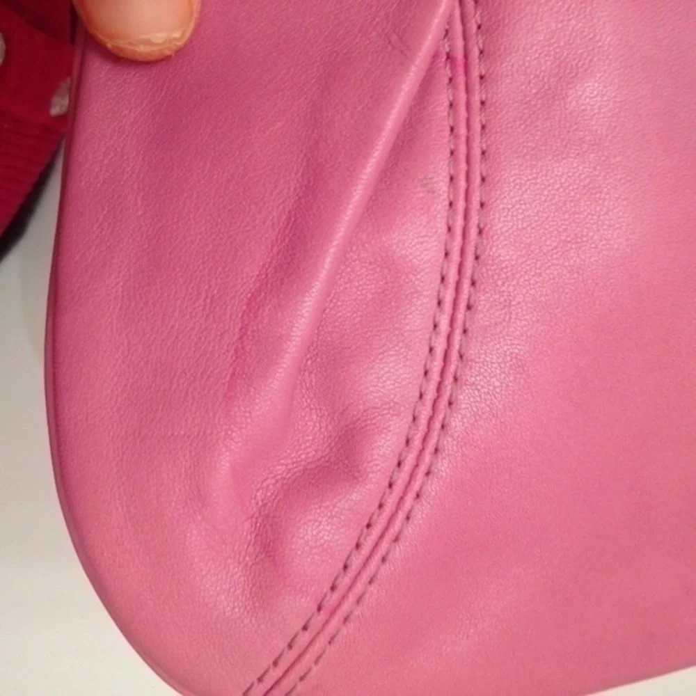 COACH vintage y2k PINK Ashley PLEATED WRISTLET WALLET LEATHER